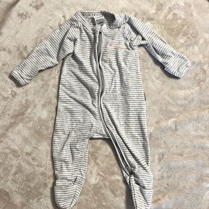 EUC Bonds Wondersuit 0-3M Onesie Double Zip PJ / Covered or Open Hands & Feet